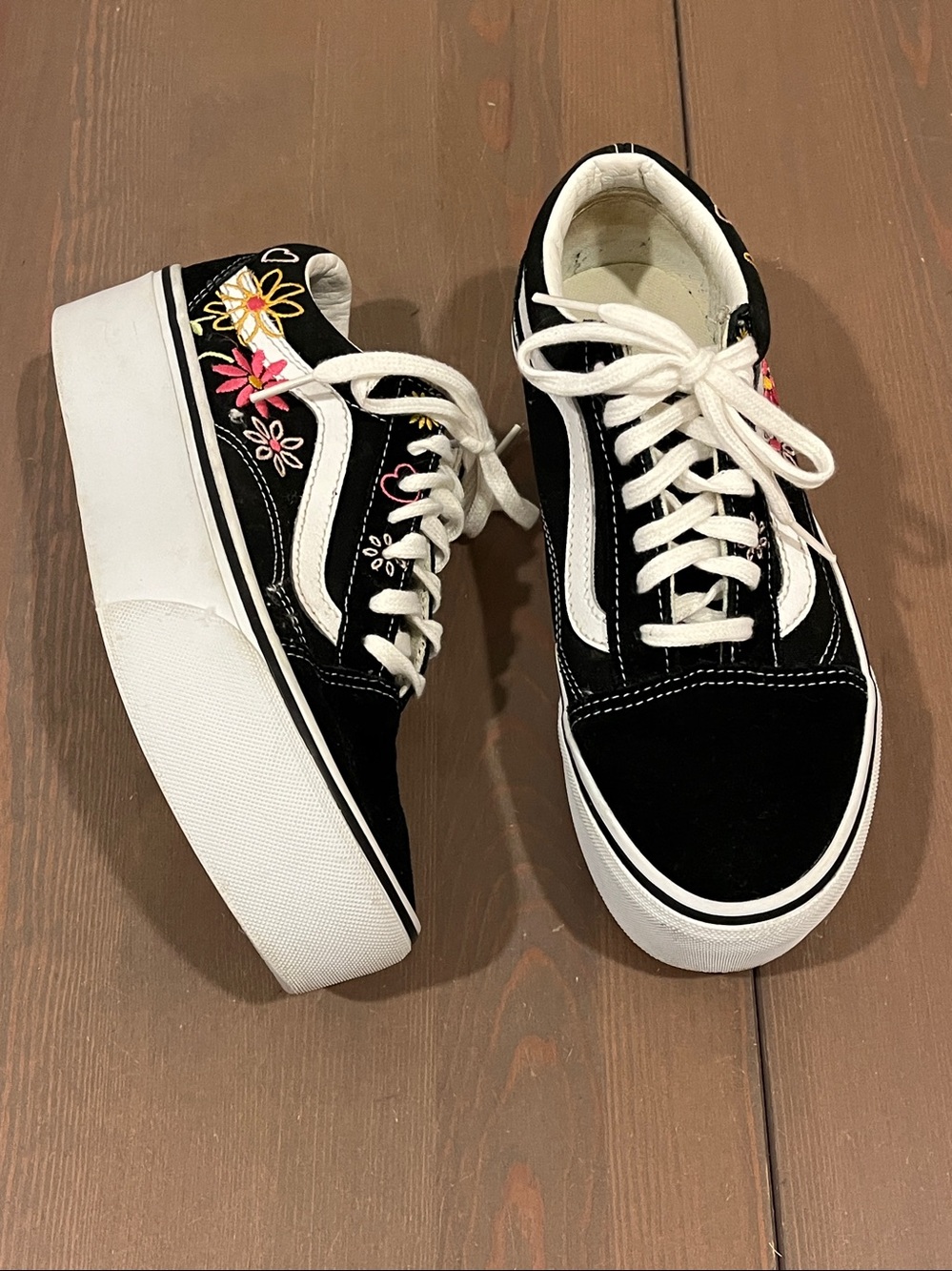 Vans Old Skool Stackform Sneakers Womens 7 Floral Embroidery Retro Low Top Black